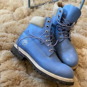 Vintage 90s y2k baby blue timbs timberland! Size 10 womens / 8.5 mens Unisex